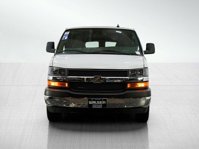 2025 Chevrolet Express LT
