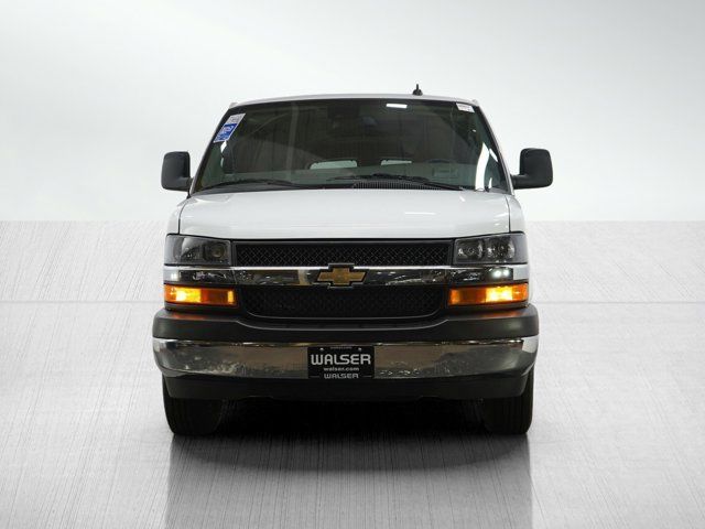 2025 Chevrolet Express LT