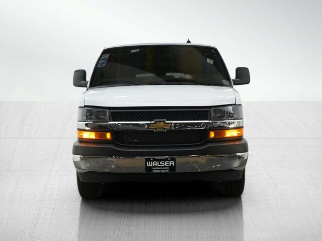 2025 Chevrolet Express LT