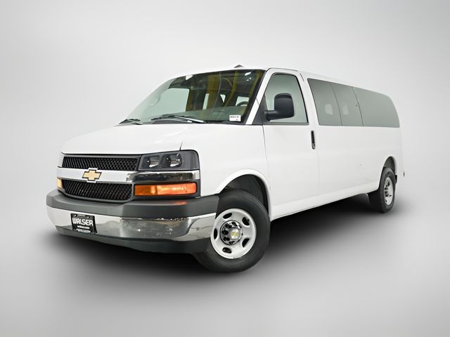 2025 Chevrolet Express LT