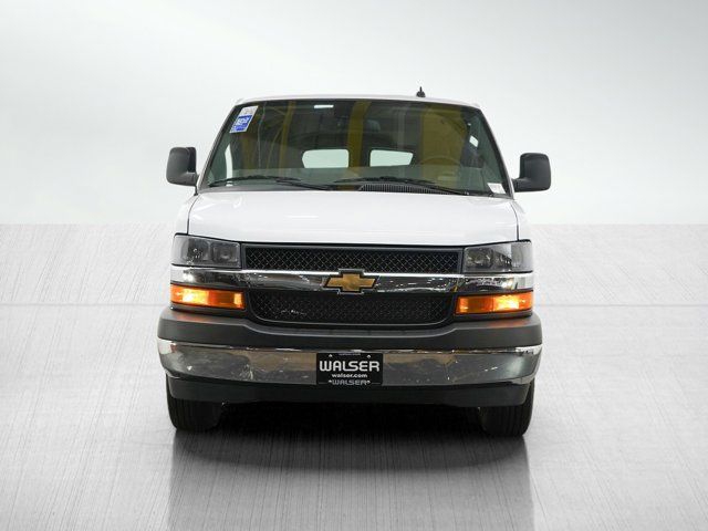 2025 Chevrolet Express LT