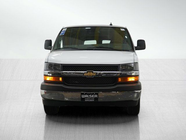 2025 Chevrolet Express LT