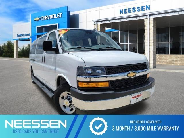 2025 Chevrolet Express LT