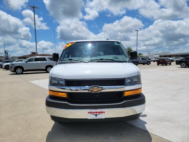 2025 Chevrolet Express LT