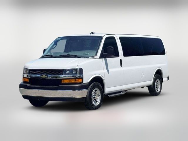 2025 Chevrolet Express LT
