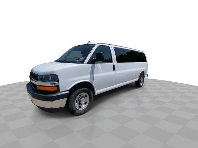 2025 Chevrolet Express LT