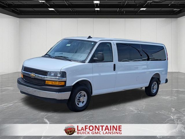 2025 Chevrolet Express LT