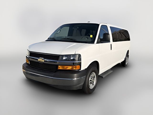 2025 Chevrolet Express LT