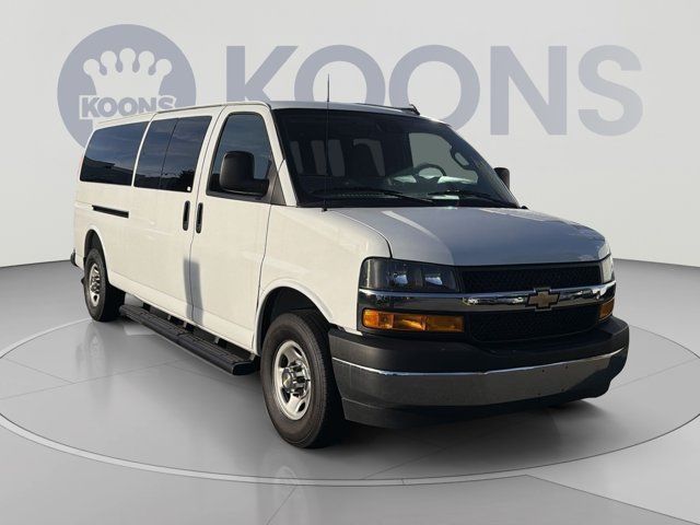 2025 Chevrolet Express LT