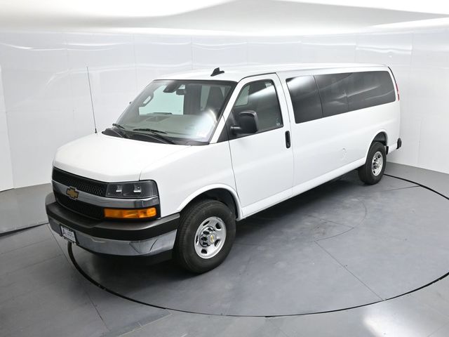 2025 Chevrolet Express LT