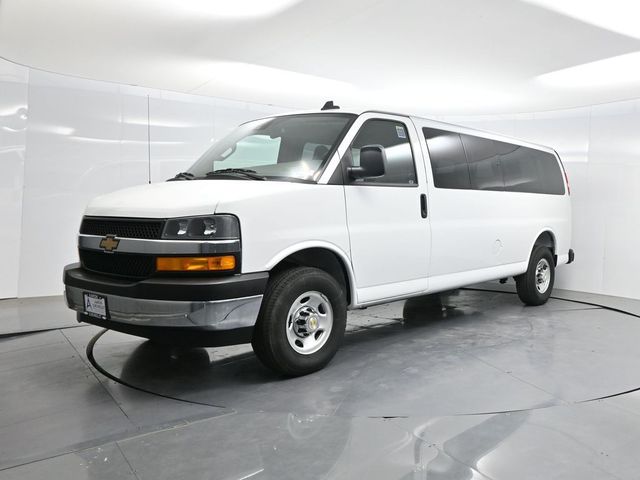 2025 Chevrolet Express LT