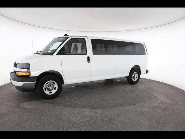 2025 Chevrolet Express LT