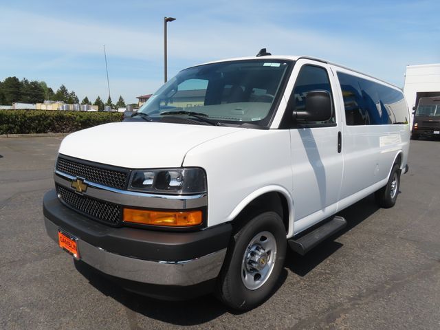 2025 Chevrolet Express LT
