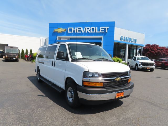 2025 Chevrolet Express LT