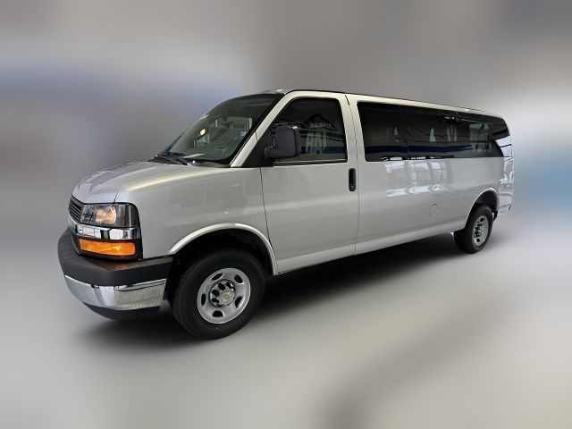 2025 Chevrolet Express LT