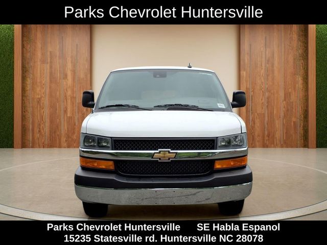 2025 Chevrolet Express LT