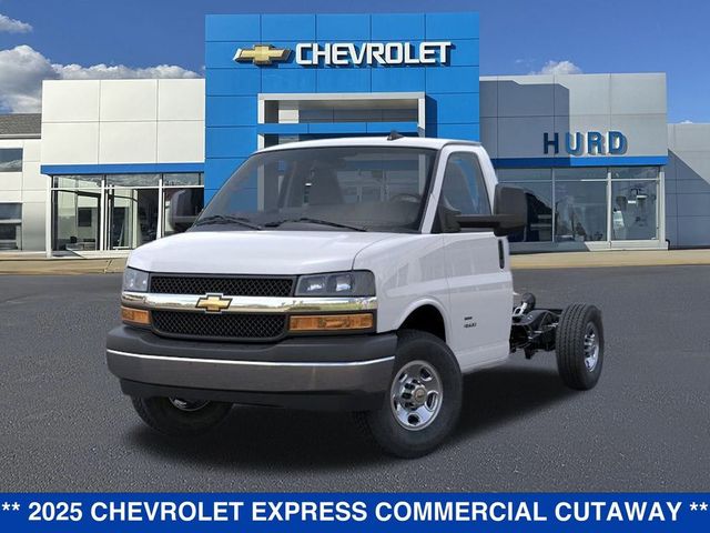 2025 Chevrolet Express Base