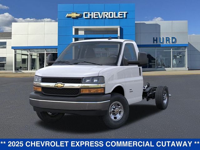 2025 Chevrolet Express Base