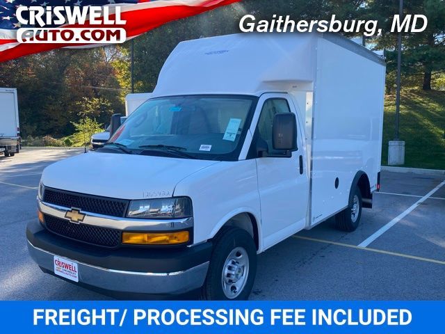 2025 Chevrolet Express Base
