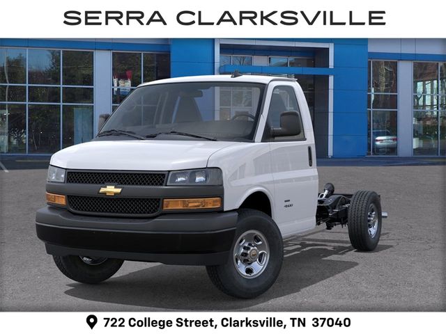 2025 Chevrolet Express Base
