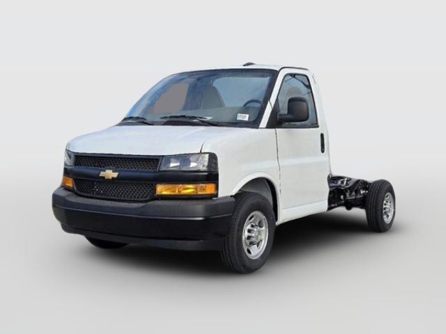 2025 Chevrolet Express Base