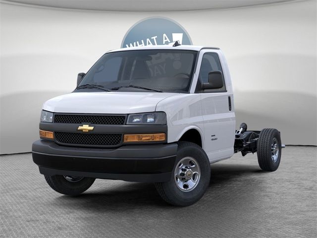 2025 Chevrolet Express Base