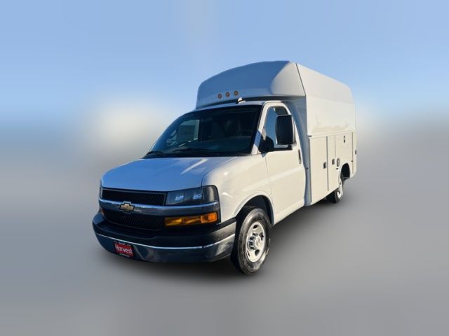 2025 Chevrolet Express Base