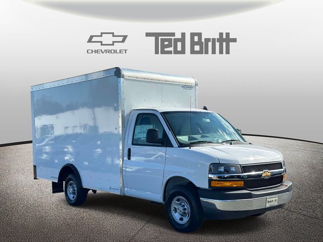 2025 Chevrolet Express Base