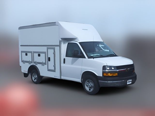 2025 Chevrolet Express Base