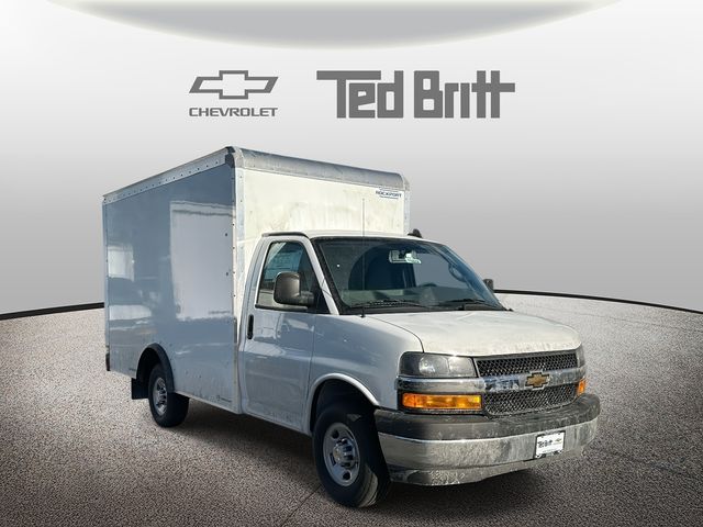 2025 Chevrolet Express Base