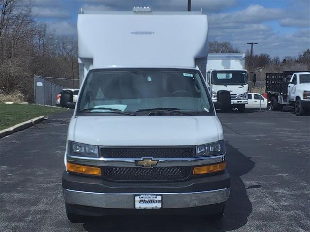 2025 Chevrolet Express Base