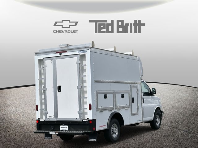 2025 Chevrolet Express Base