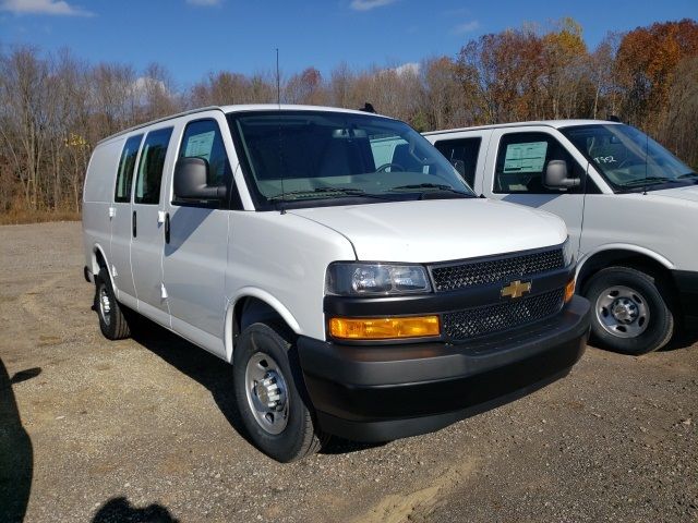 2025 Chevrolet Express Base