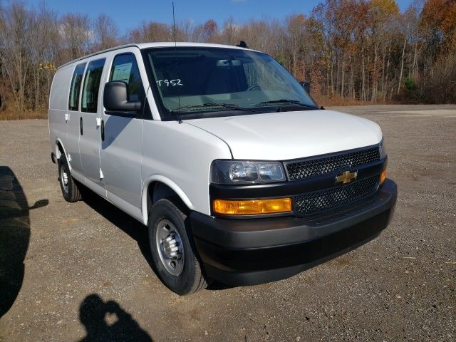 2025 Chevrolet Express Base