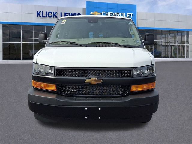 2025 Chevrolet Express Base