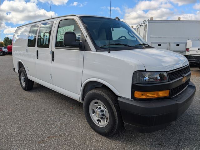 2025 Chevrolet Express Base