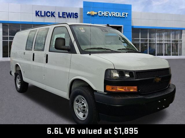 2025 Chevrolet Express Base