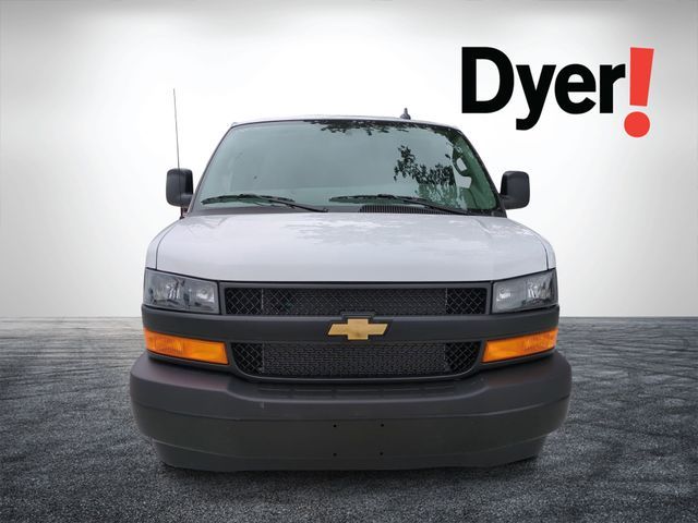 2025 Chevrolet Express Base