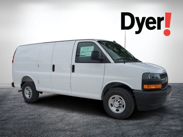 2025 Chevrolet Express Base
