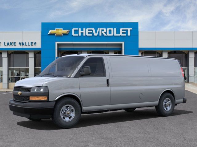 2025 Chevrolet Express Base