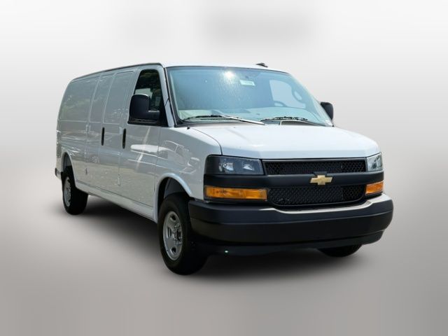 2025 Chevrolet Express Base