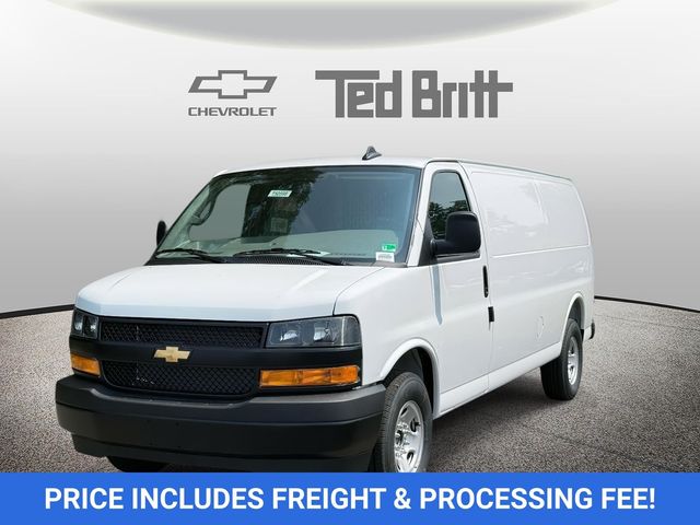2025 Chevrolet Express Base