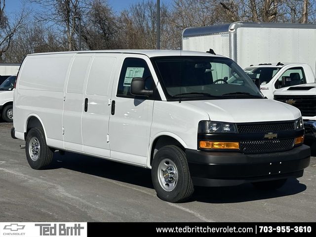 2025 Chevrolet Express Base