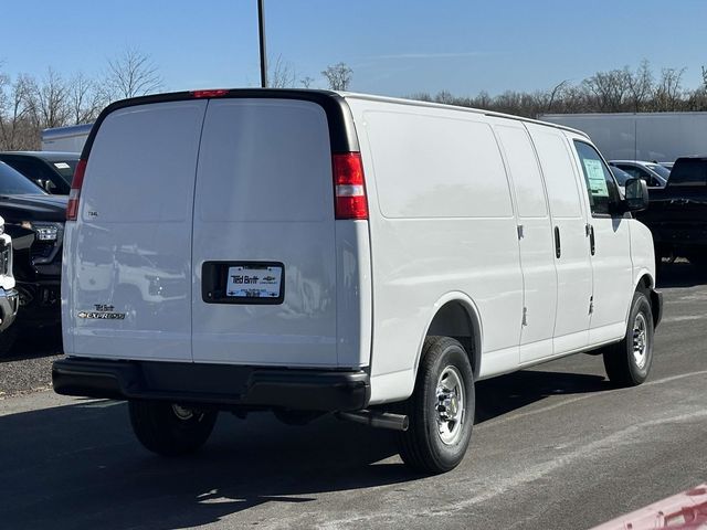 2025 Chevrolet Express Base