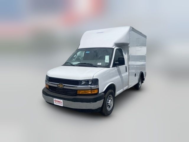 2025 Chevrolet Express Base
