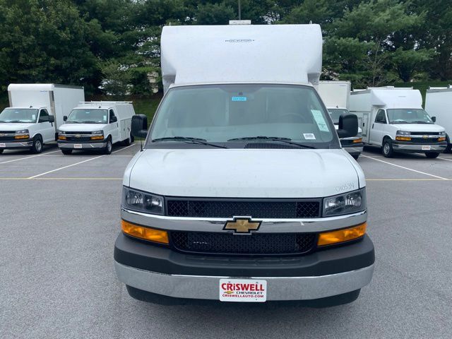 2025 Chevrolet Express Base