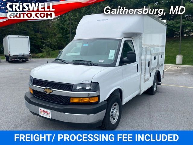 2025 Chevrolet Express Base
