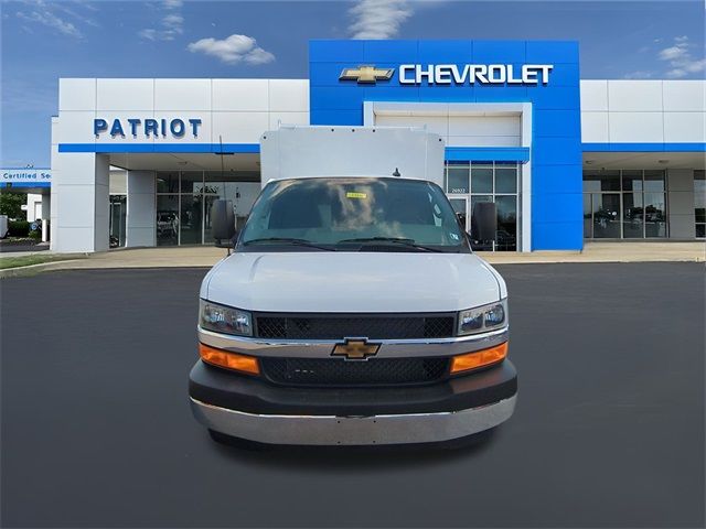 2025 Chevrolet Express Base