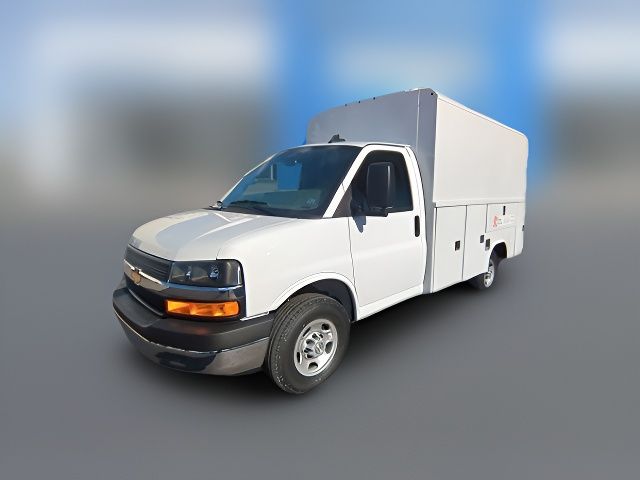 2025 Chevrolet Express Base