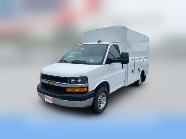 2025 Chevrolet Express Base